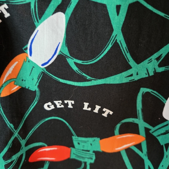 North Pole Trading Co. Men's Green and Blue Casual Button Down Shirt - Picture 4 of 6